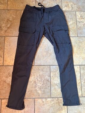 PacSun Men's Black Cargo Jogger Pants - Elastic Waist, Drawstring